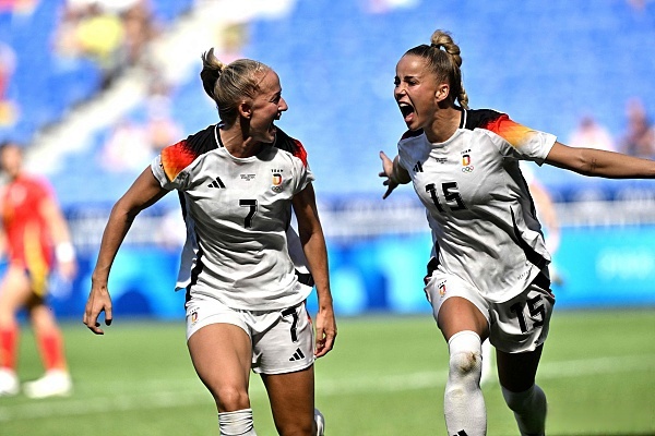 九游体育官方入口-德国女足一球小胜瑞典连胜两轮晋级