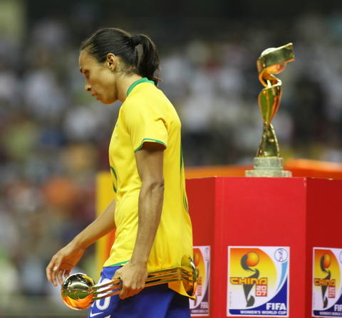 关于国际友谊赛：国际女足光彩夺目的信息