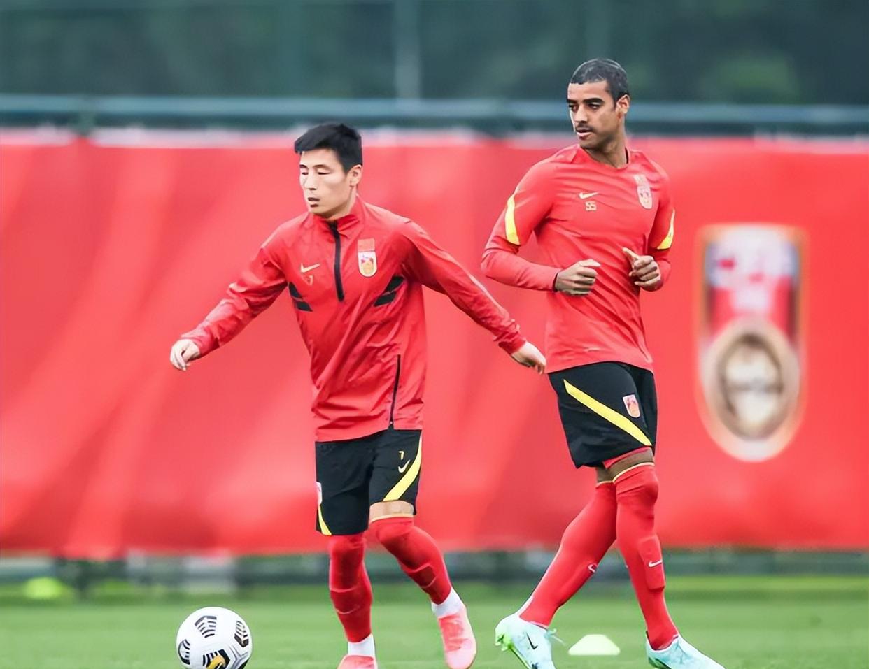 九游体育app-关于挪威国脚训练备战备战，备战决赛关键的信息