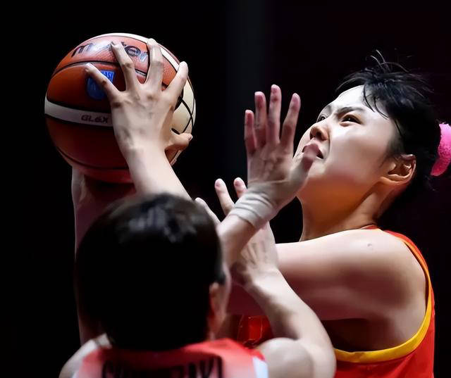 岳阳青年队在对苏宁山丹的比赛中展现实力的简单介绍