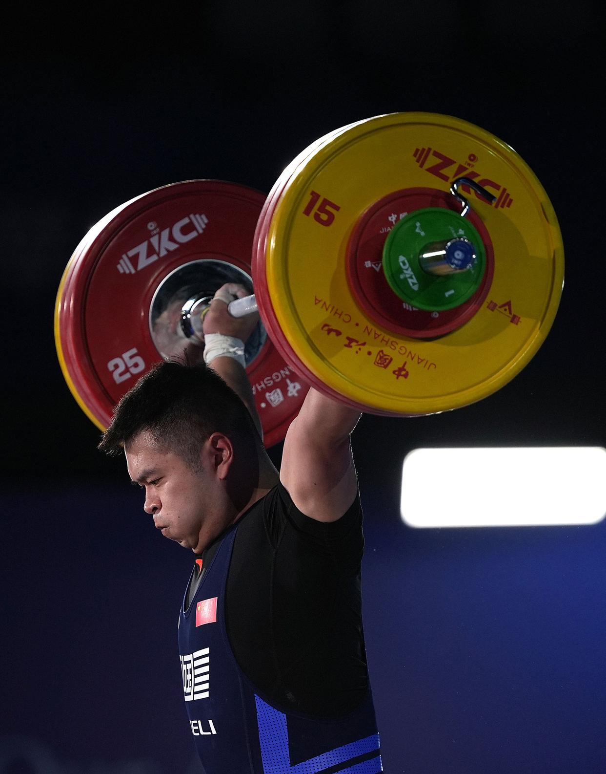 九游体育官网入口-希腊举重选手表现出色，再度夺冠