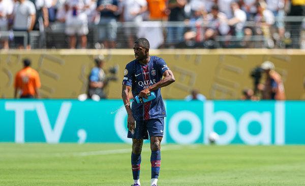 九游体育官方入口-包含巴黎圣日耳曼进球无效，遭遇平局的词条