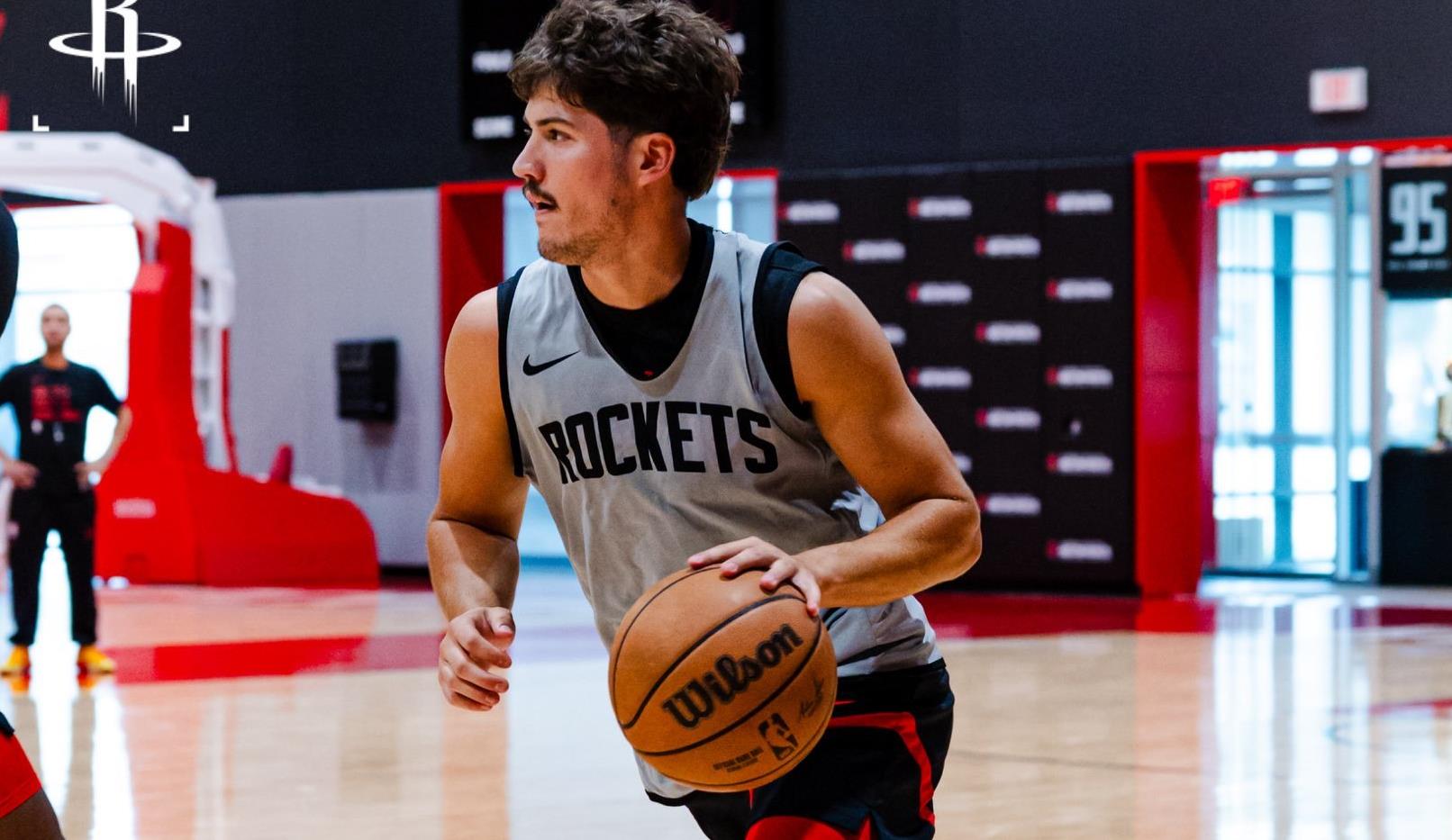 九游体育在线登录-热火队球员恢复训练，备战新赛季