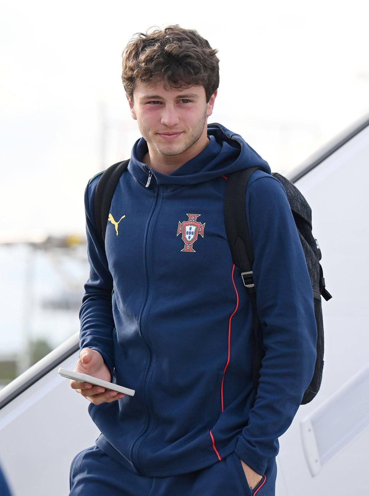 九游体育官网-关于今晚欧国联比赛，传奇球星上演帽子戏法！的信息