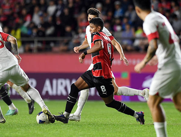 伯恩茅斯客场战平西汉姆，取得一分的简单介绍