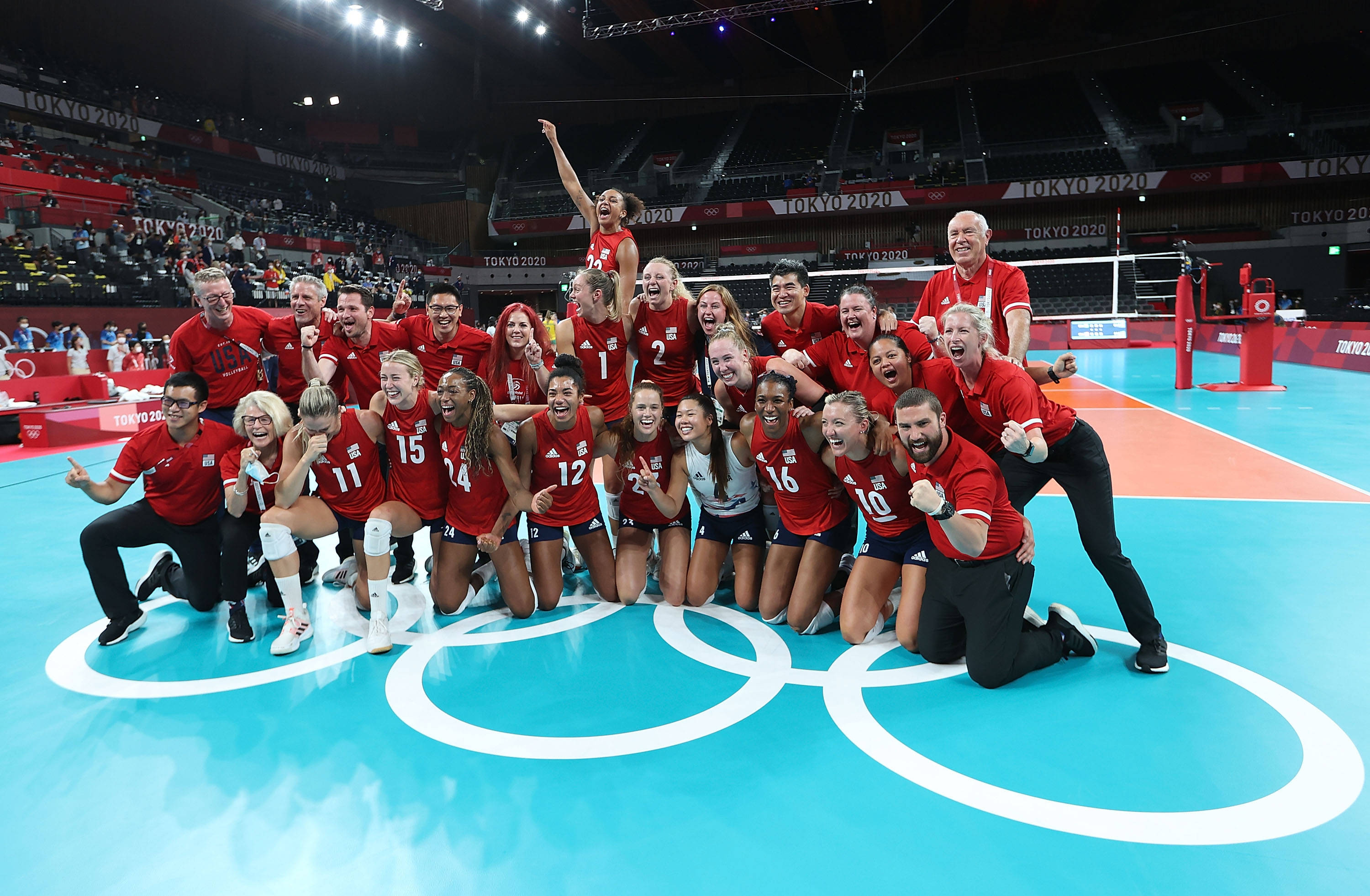 美国排球队迎来巅峰对决，或创佳绩