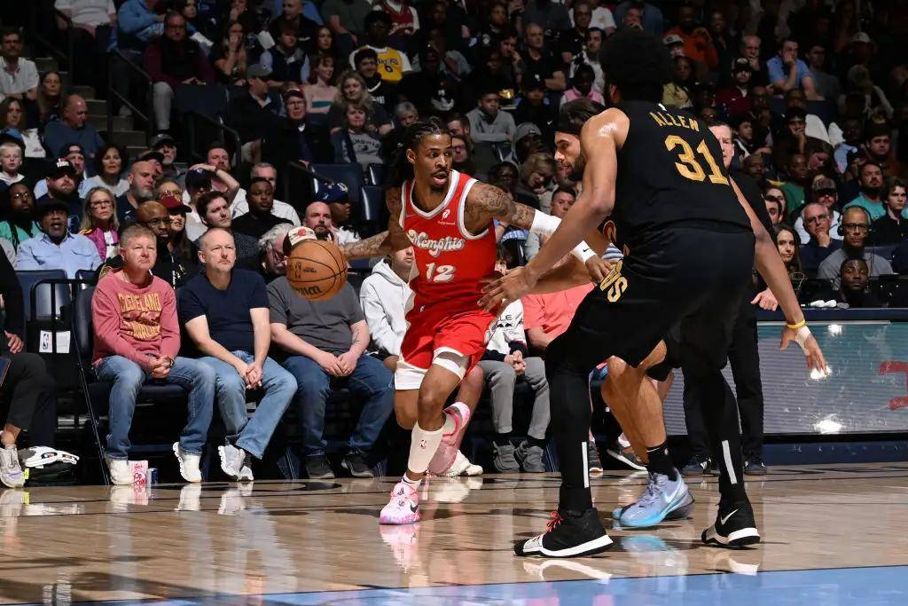 九游体育官网-76人力克老鹰，豪取季后赛第二场胜利