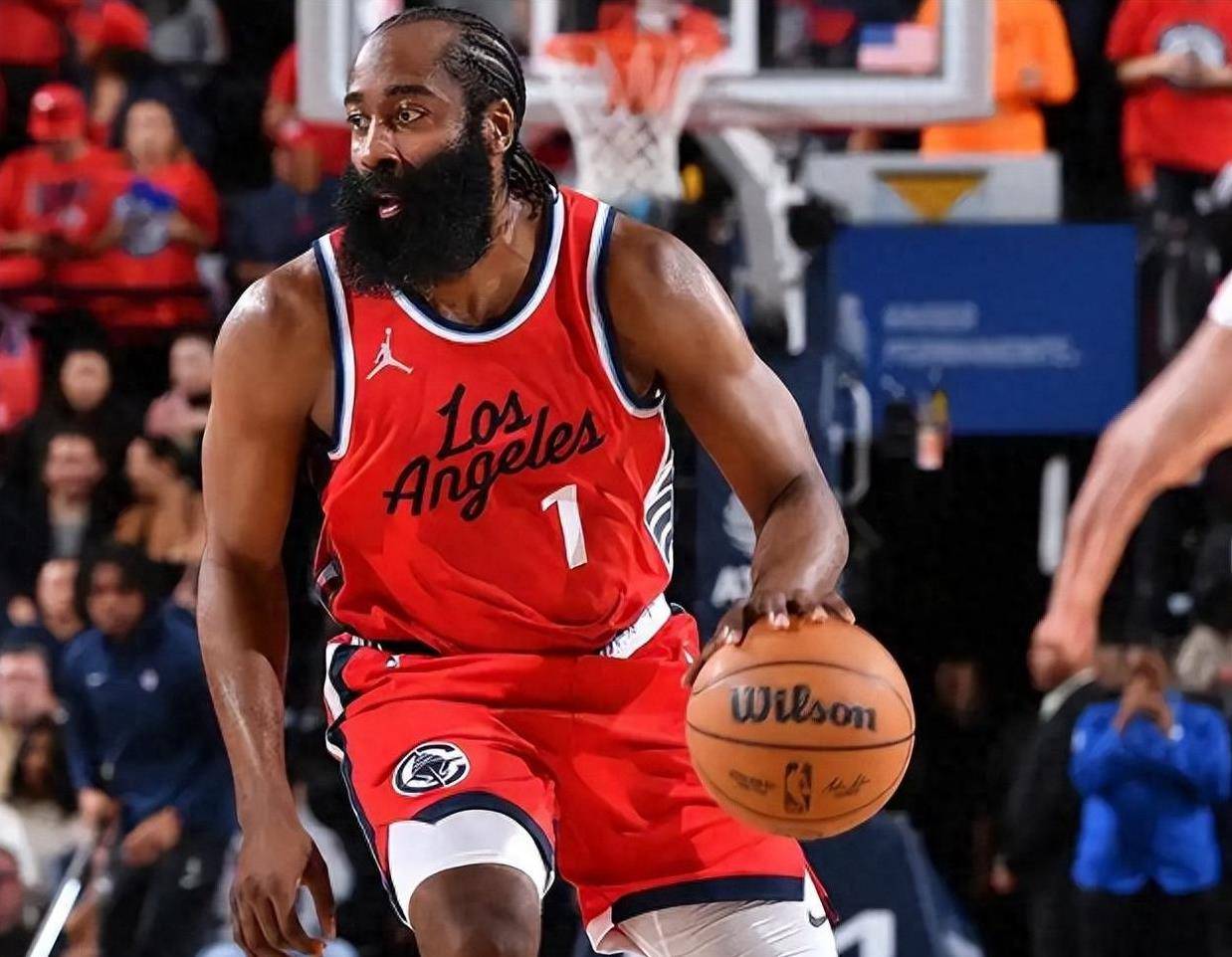 快船客场击败黄蜂，保持东部第一